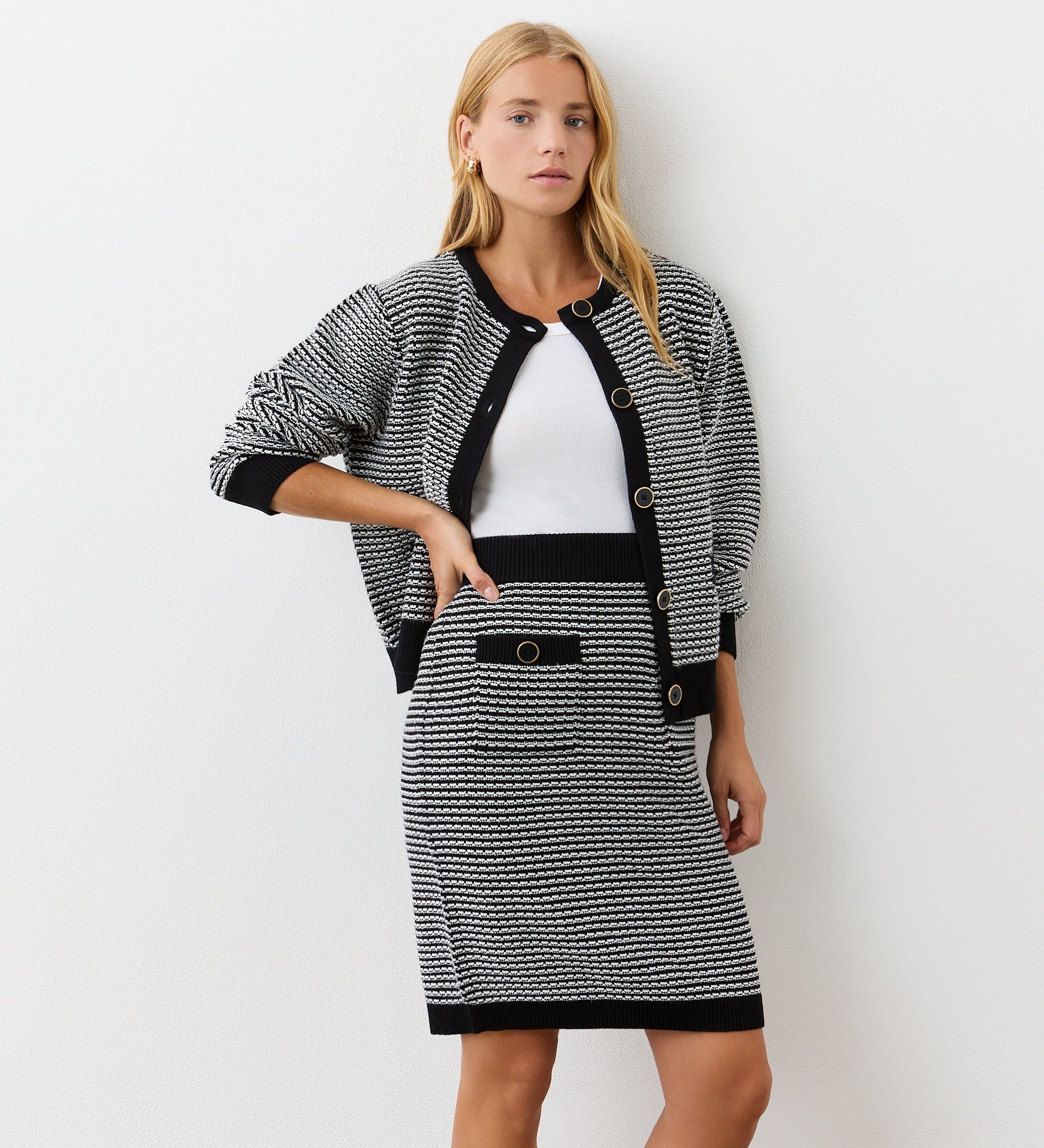 EDP-061501 BLACK KNIT CARDIGAN main image 0