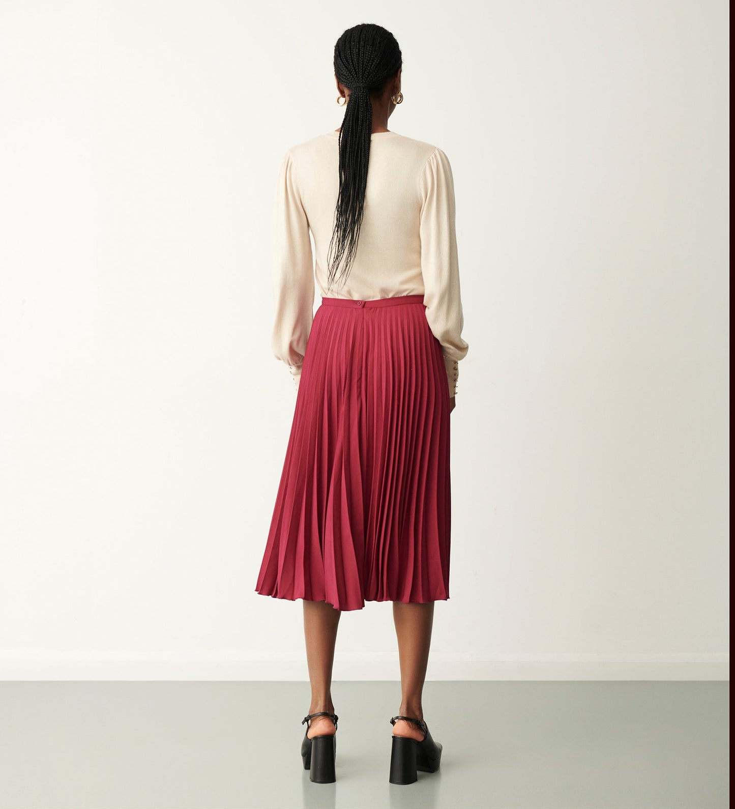 Avery Ivory Knitted Crew Jumper