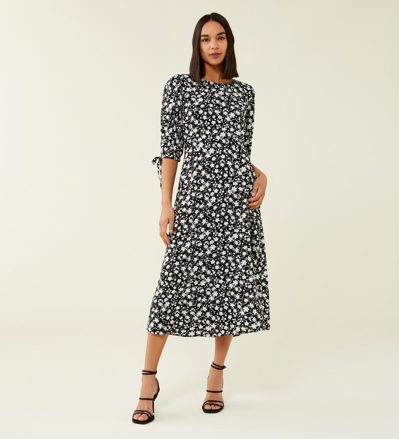 Mia Daisy Midi Dress