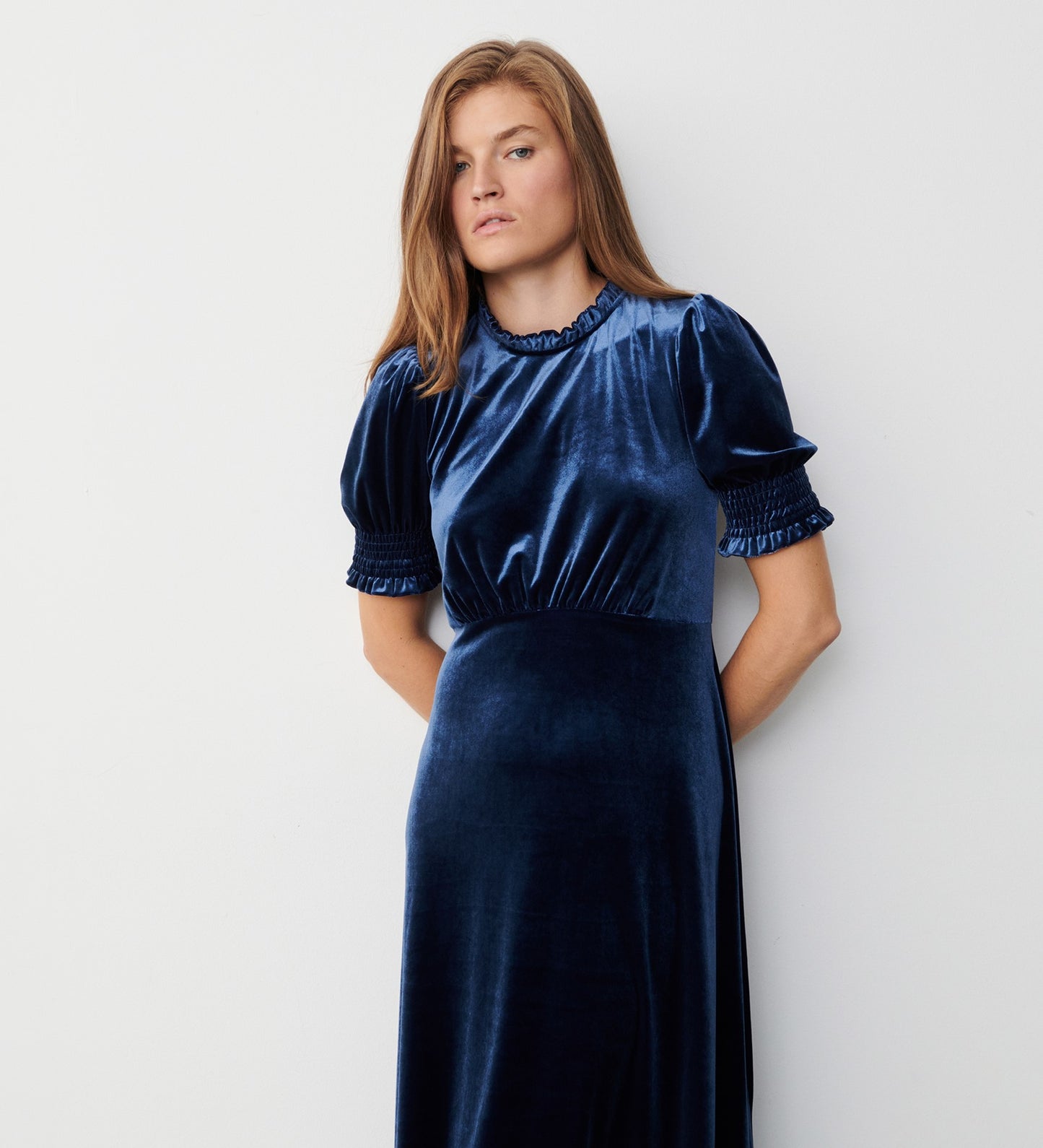 Marina Midnight Navy Velvet Midi Dress