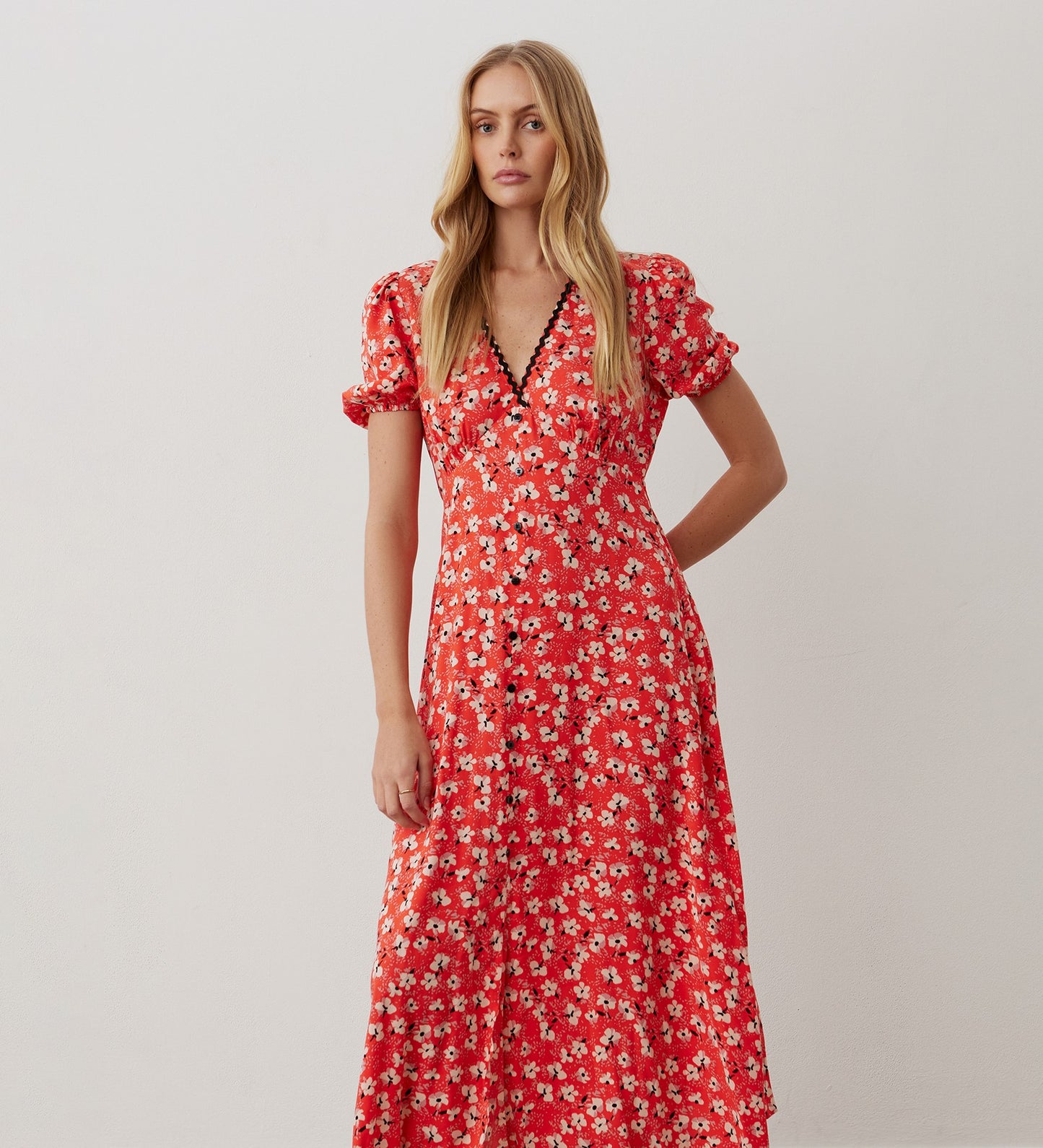 Melony Red Floral Midi Dress