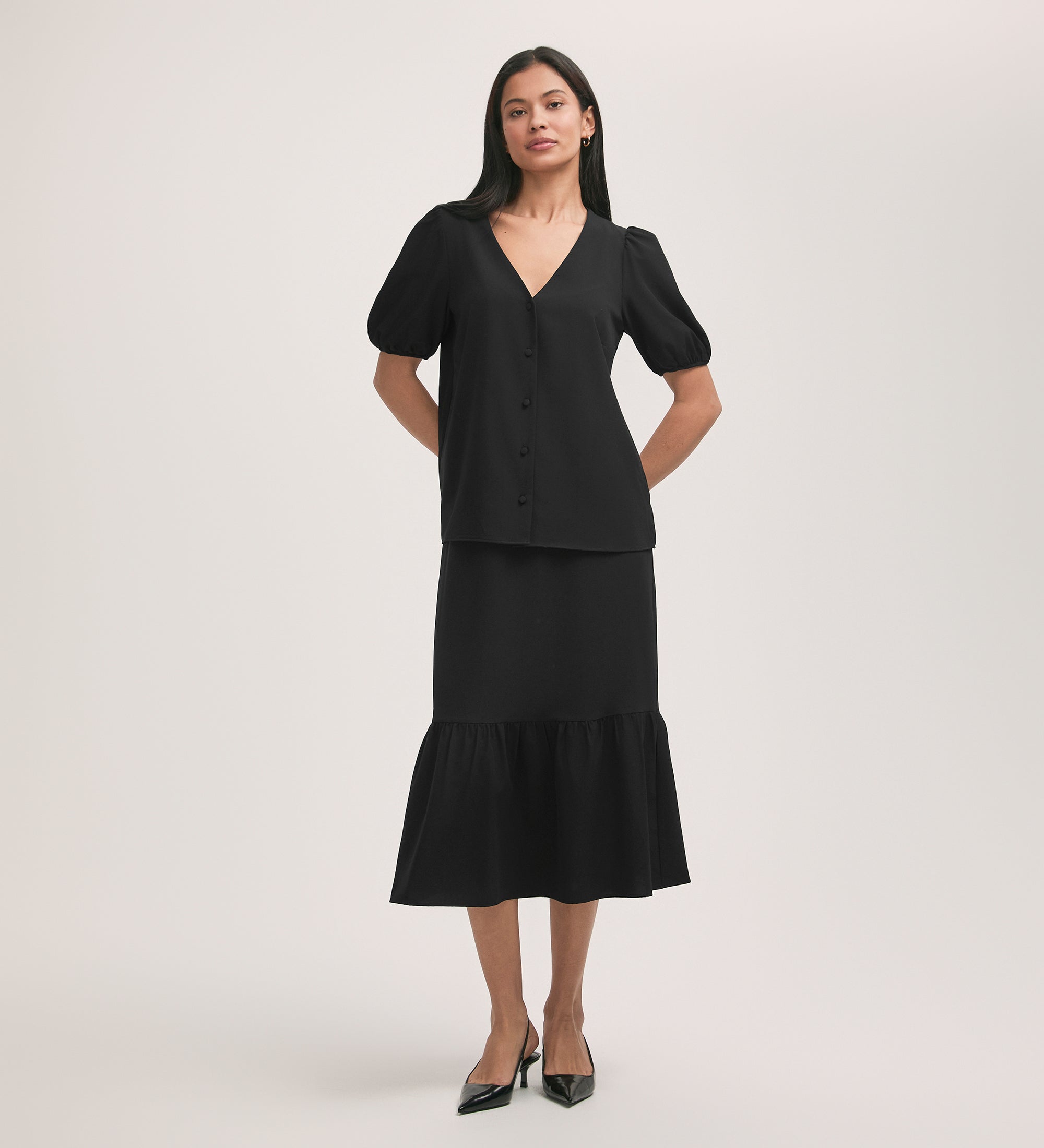 Riley Black Crepe Tiered Midi Skirt – Finery London