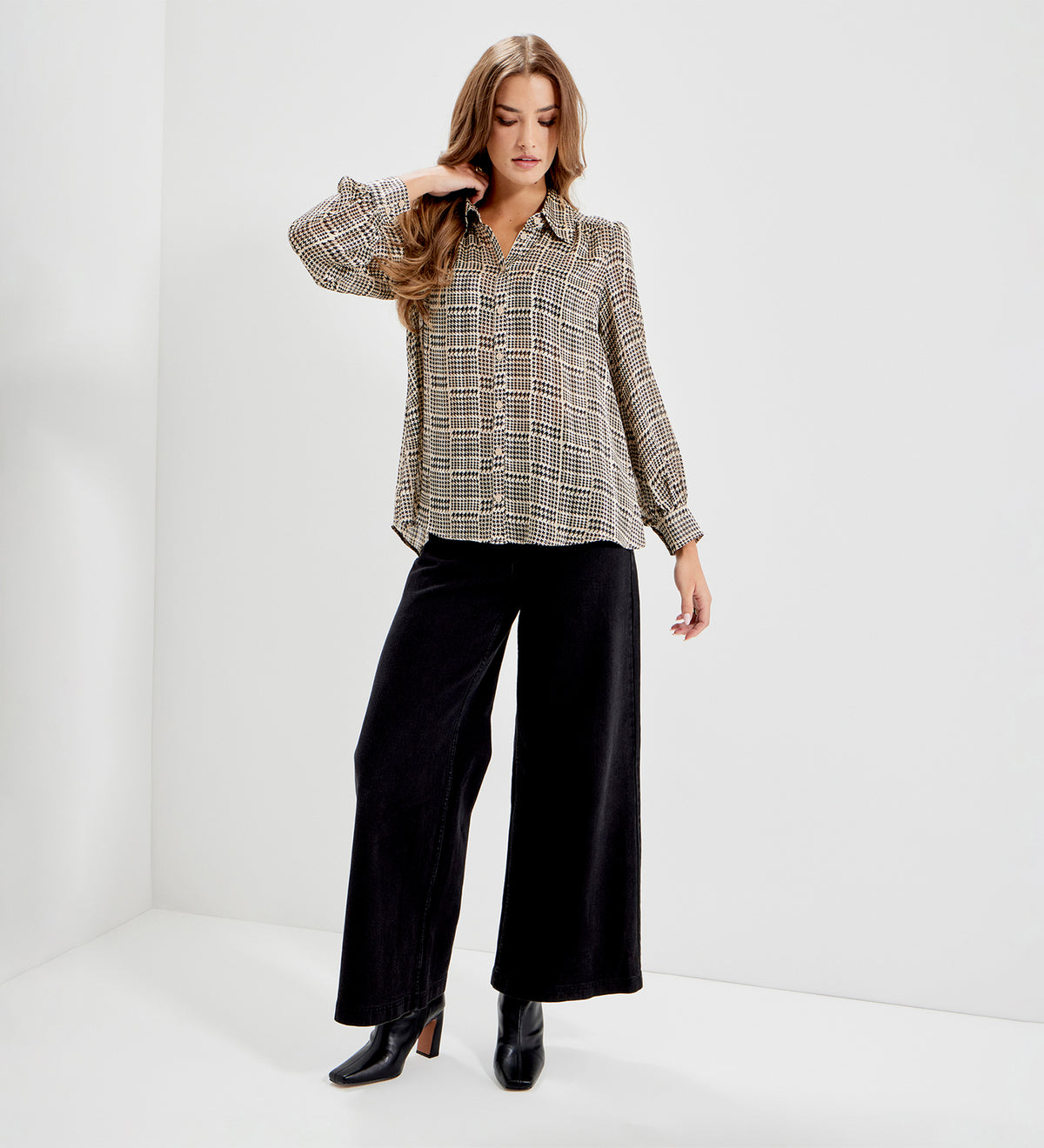 Melina Beige Houndstooth Chiffon Relaxed Fit Gathered Yoke Shirt