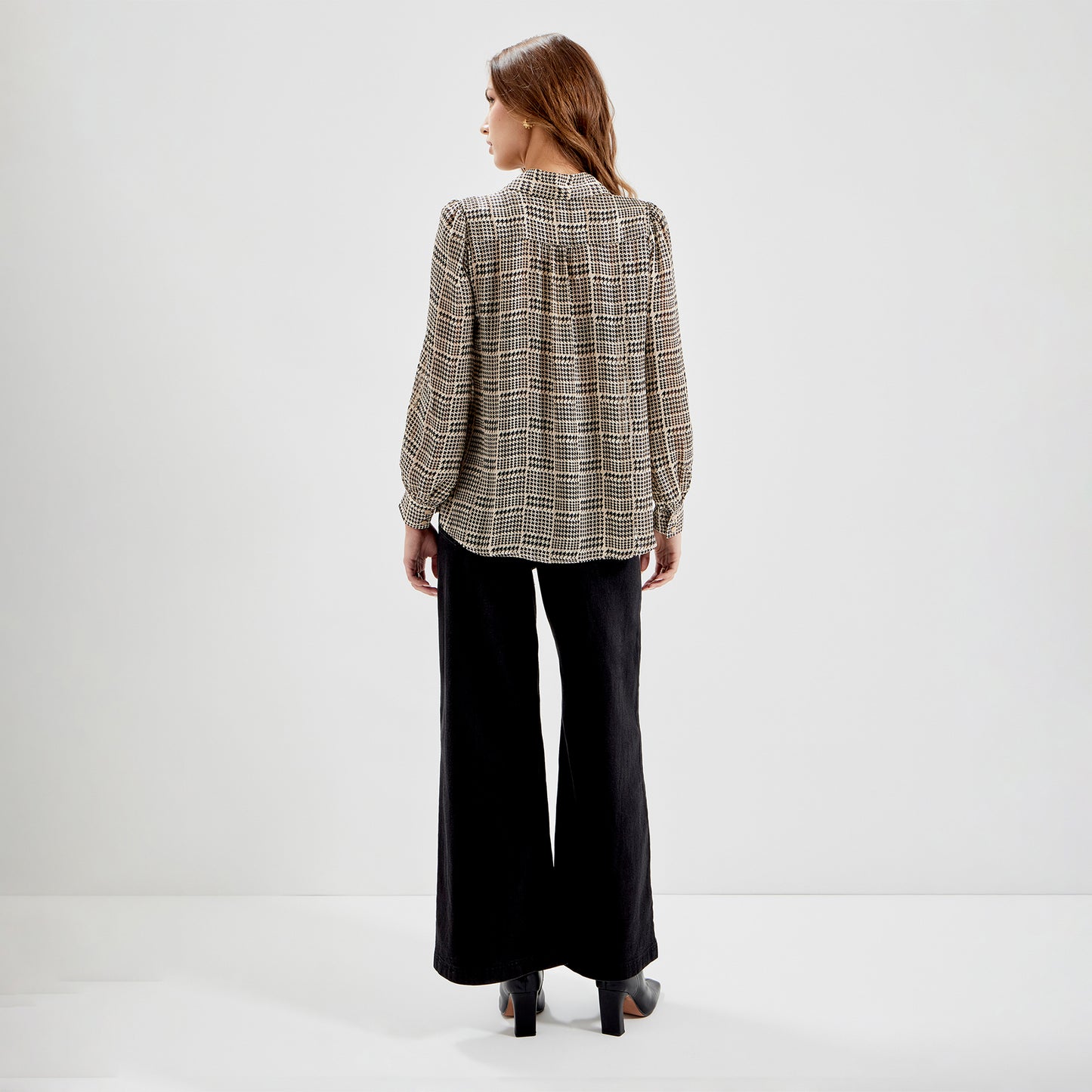 Melina Beige Houndstooth Chiffon Relaxed Fit Gathered Yoke Shirt