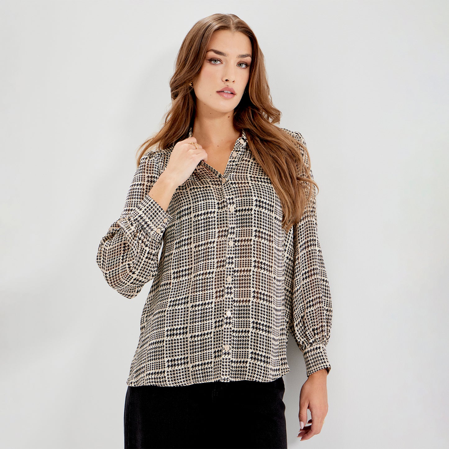 Melina Beige Houndstooth Chiffon Relaxed Fit Gathered Yoke Shirt