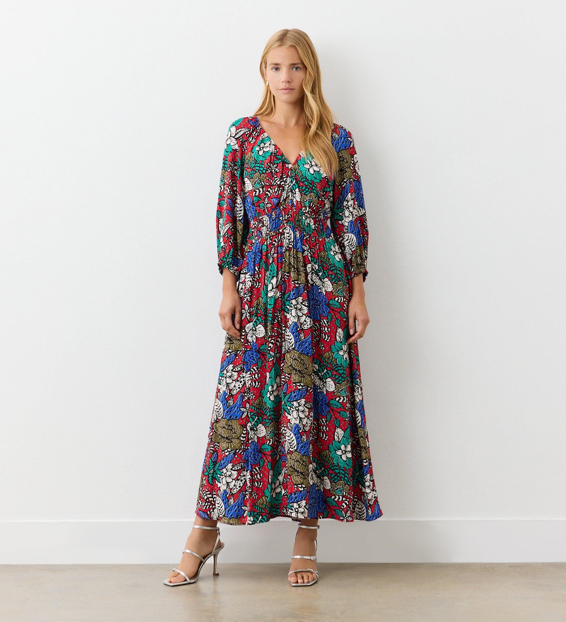 Piper Red Floral Crepe Midi Tea Dress – Finery London