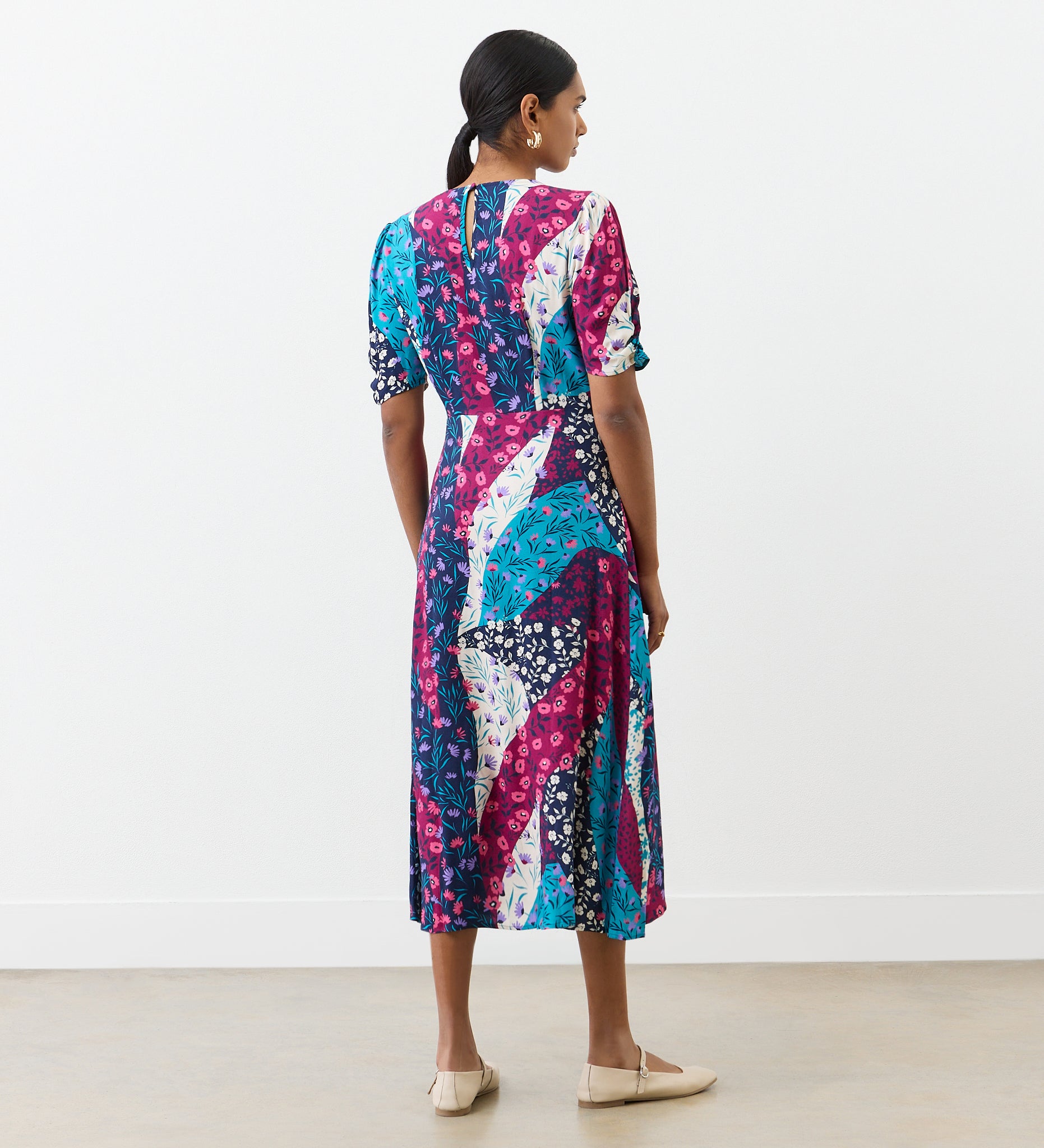 Prue Magenta Patchwork Floral Crepe Midi Dress – Finery London