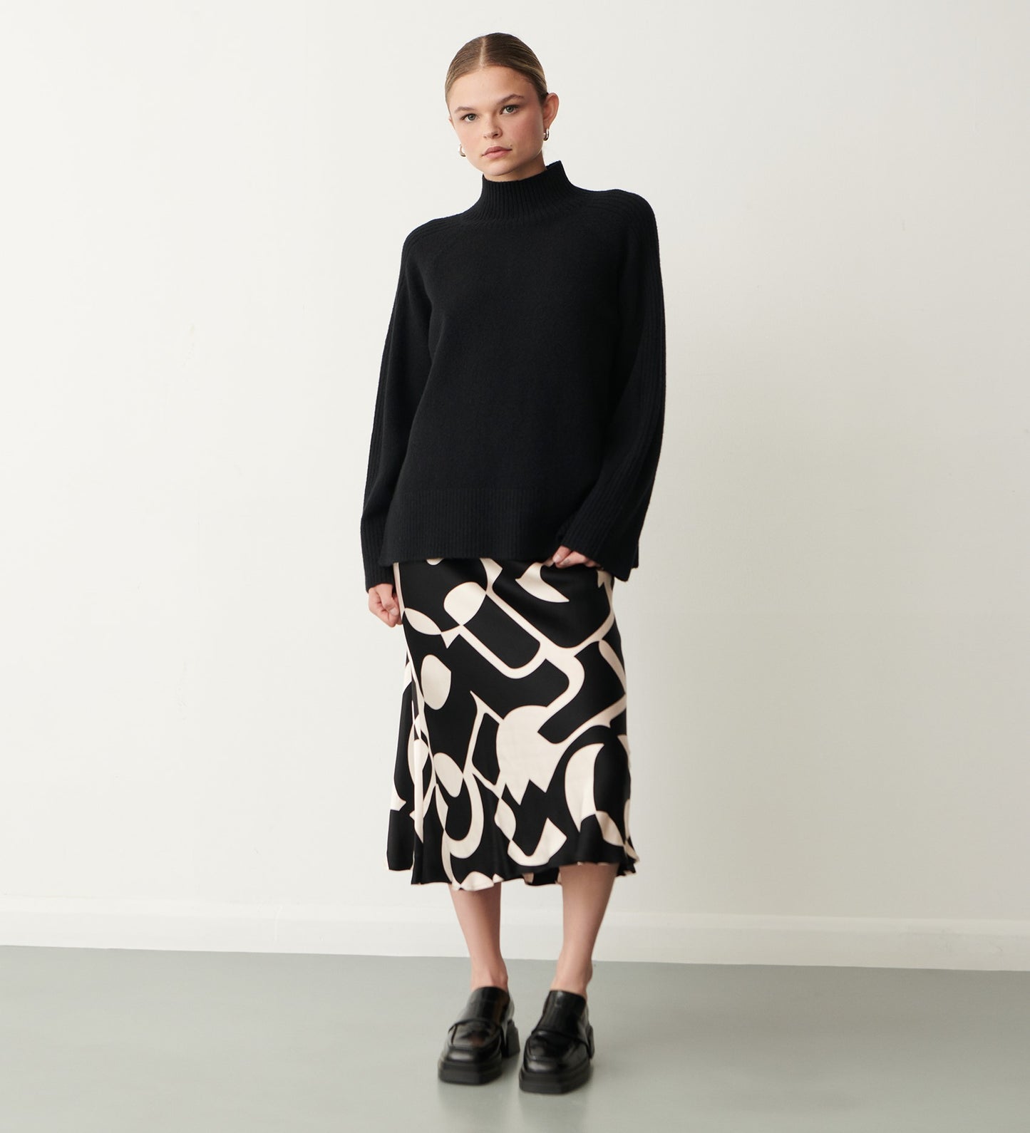 Evelyn Black Geo Satin Skirt