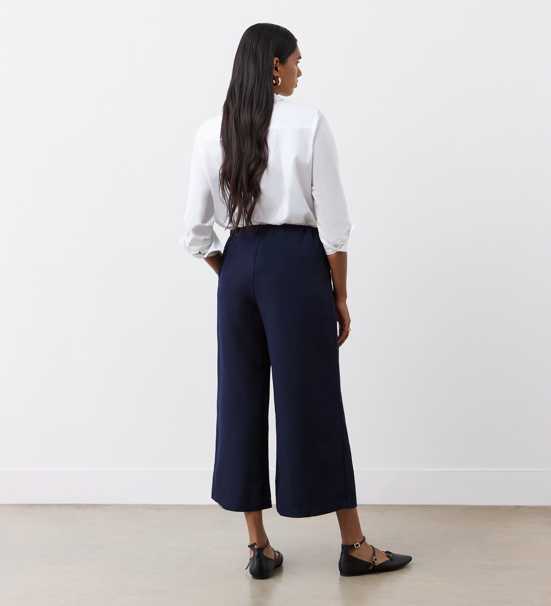 Simone Navy Cropped Wide Leg Trousers – Finery London