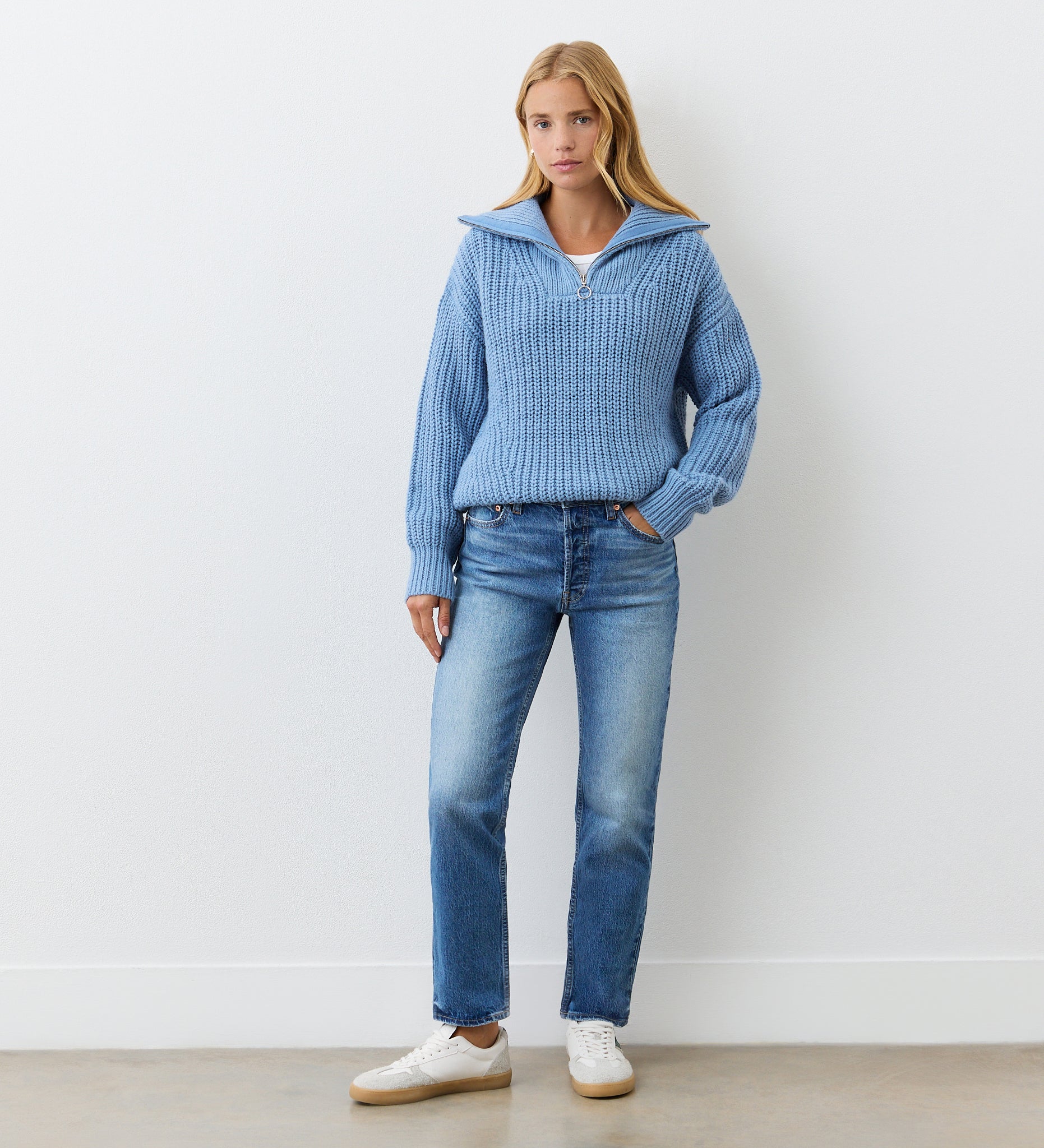 【nammi 】LINKABLE デニムエンブロイダリートップス(ブルー) Wilma Denim Blue Half Zip Funnel Neck Jumper – Finery London