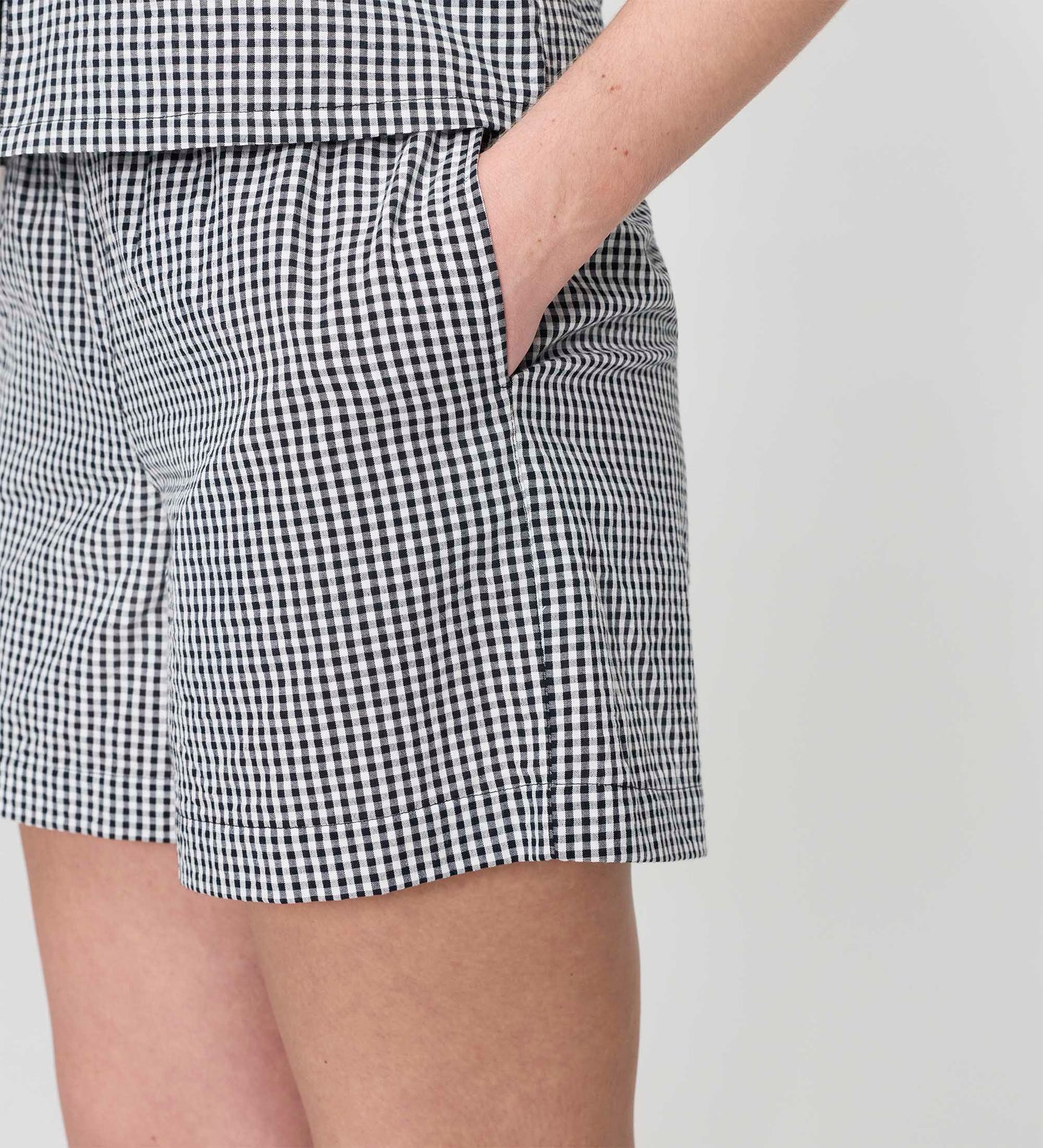 Sunny Black Cotton Gingham Drawstring Shorts
