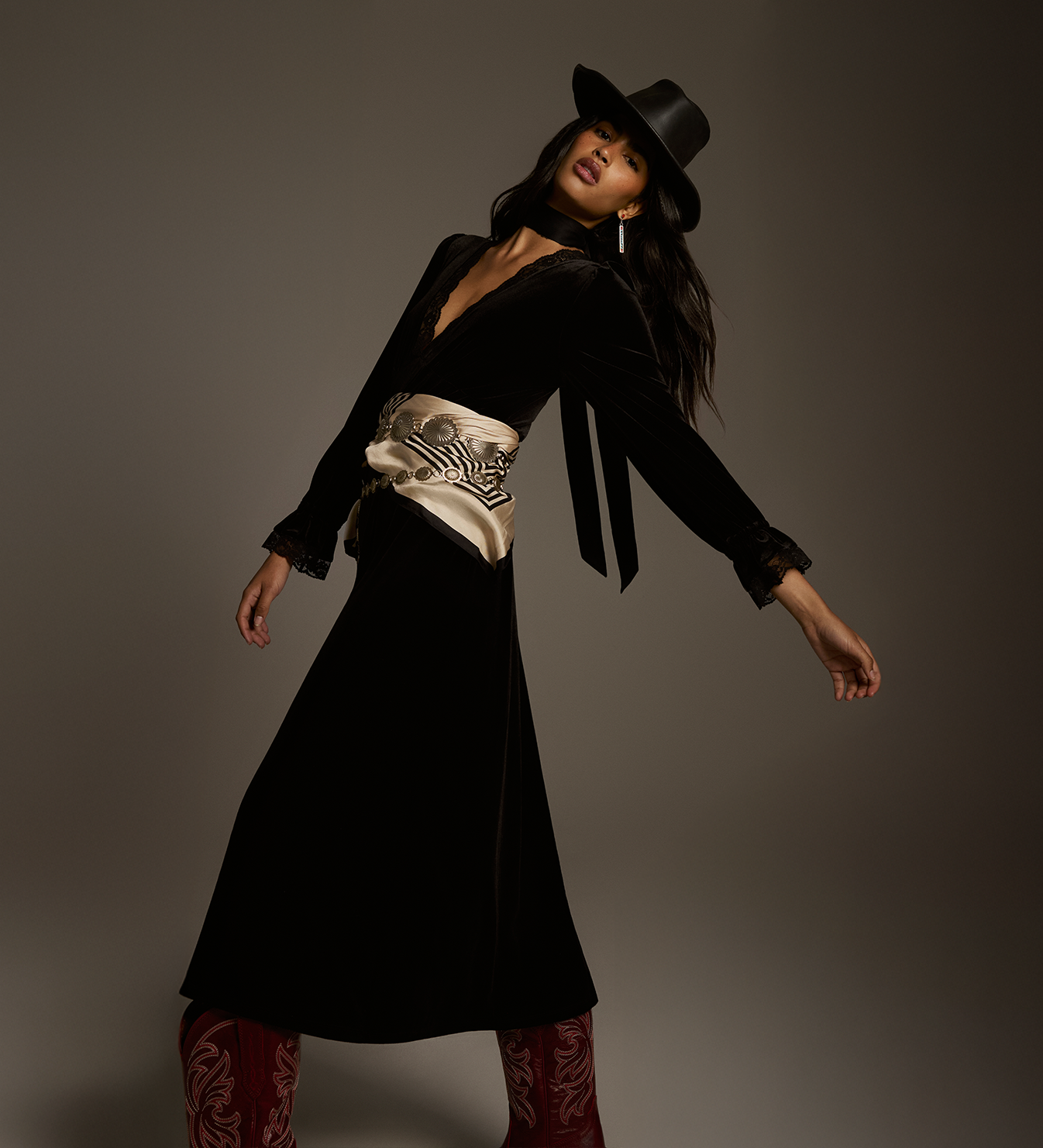 Louise Black Velvet Midi Dress