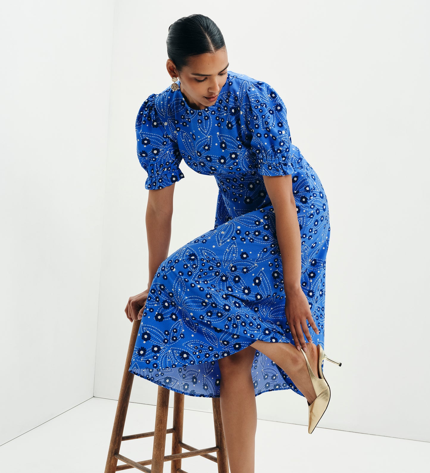 Mela Blue Daisy Midi Tea Dress