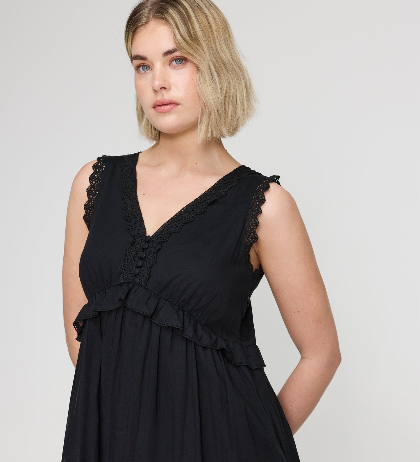 Myriam Black Cotton Lace Sleeveless Tiered Midi Dress