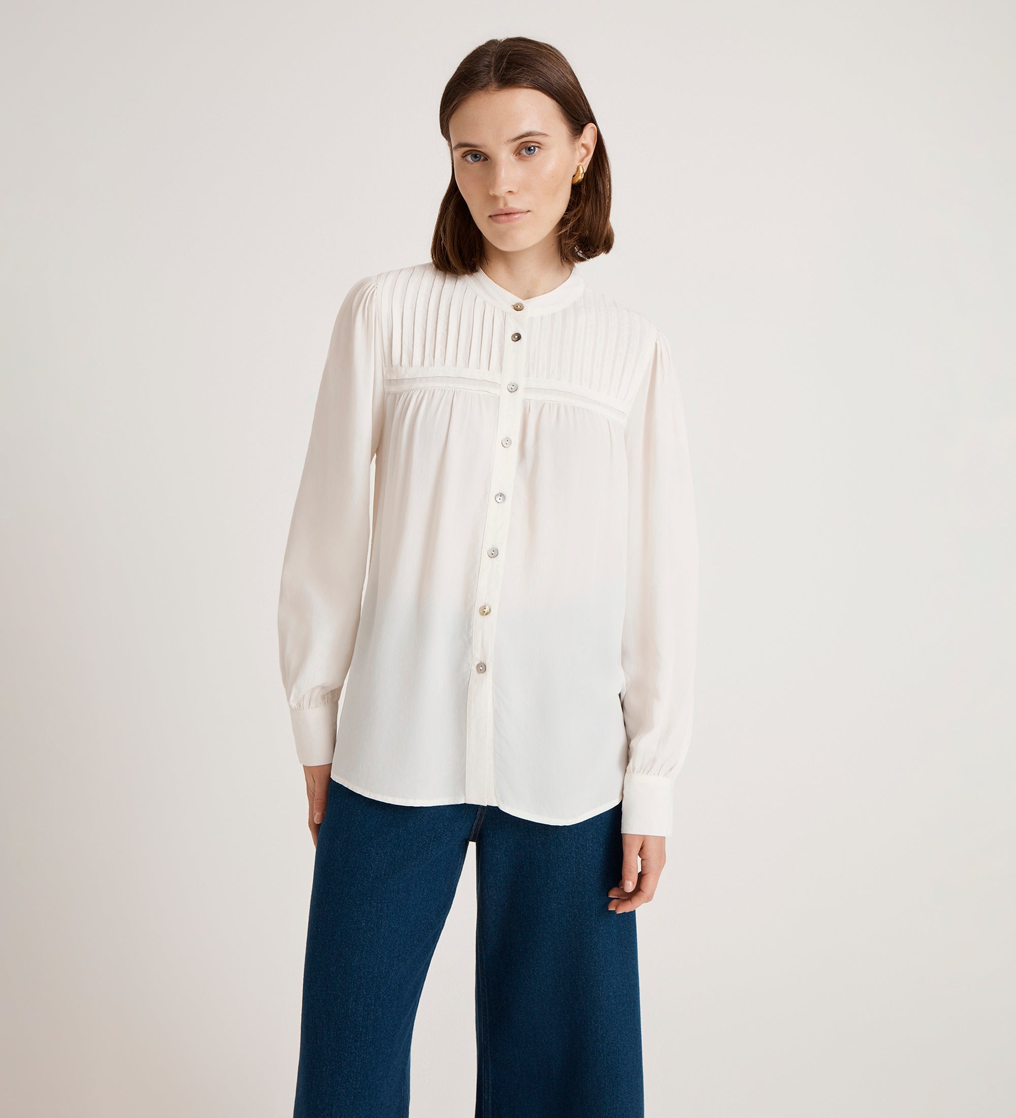Andrea Ivory Crepe Blouse – Finery London