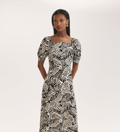 black dress with daisies Daisy dress in Black XS-S