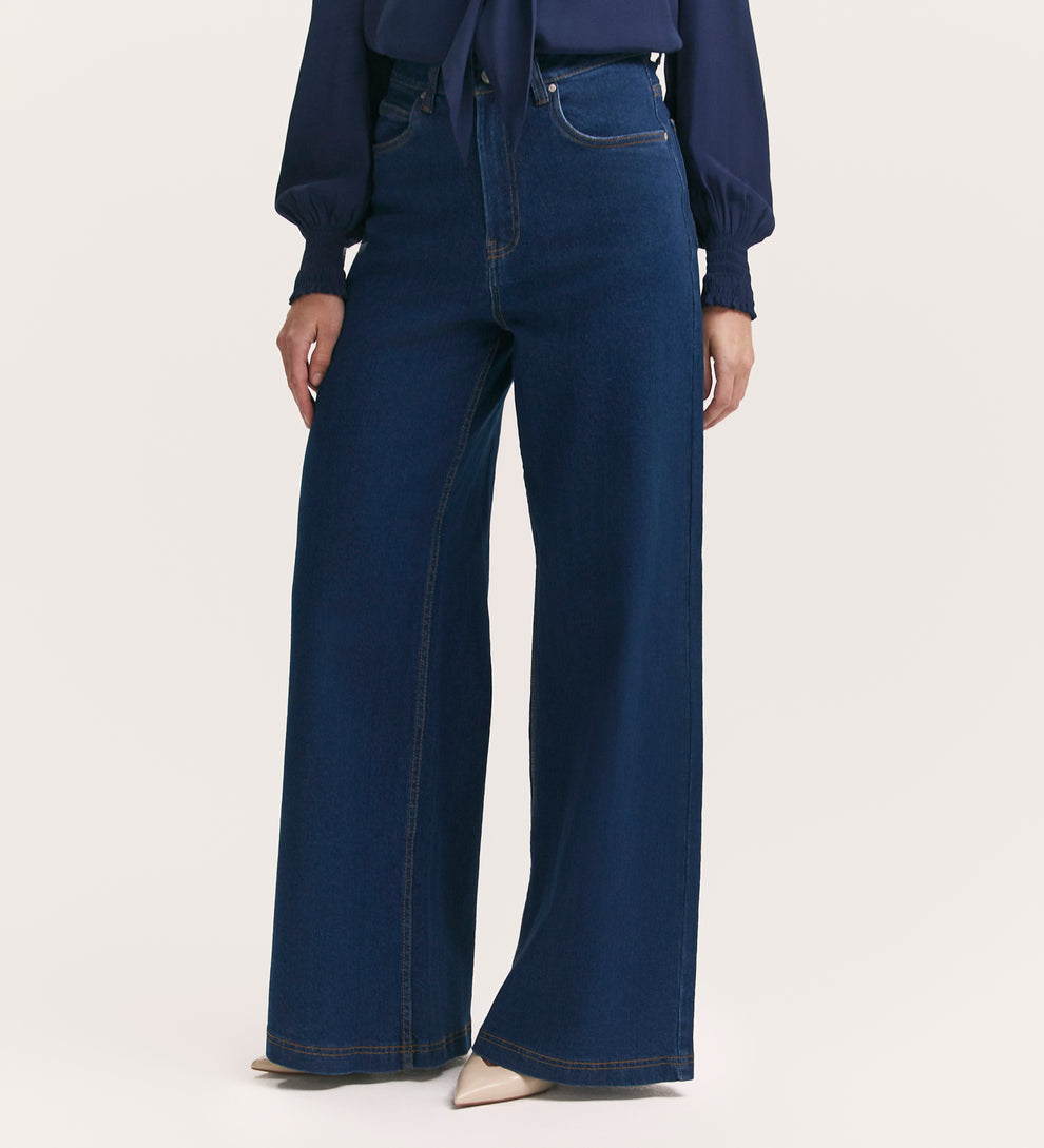 Monika Jeans
