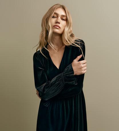 Laila Black Velvet Midi Dress
