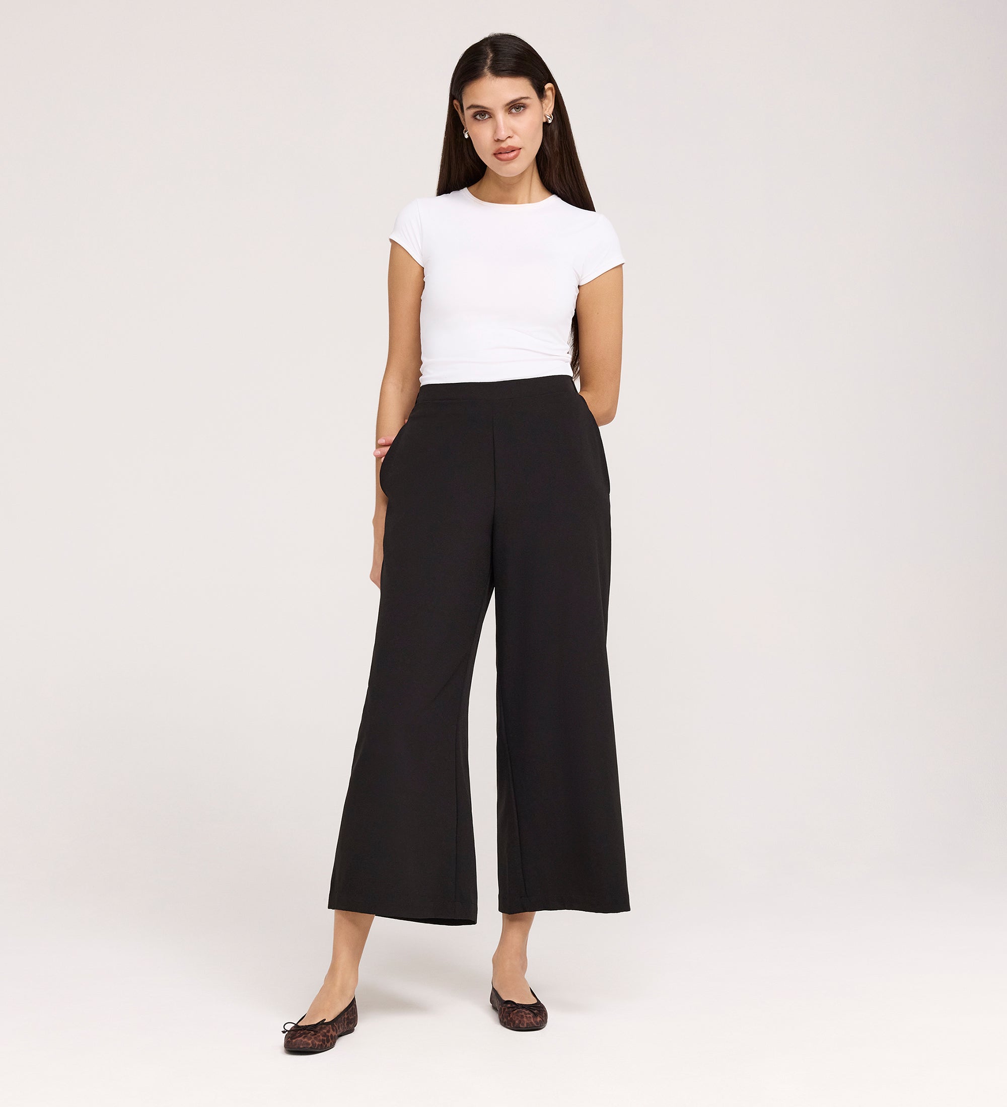 Simone Black Crepe Wide Leg Trousers – Finery London